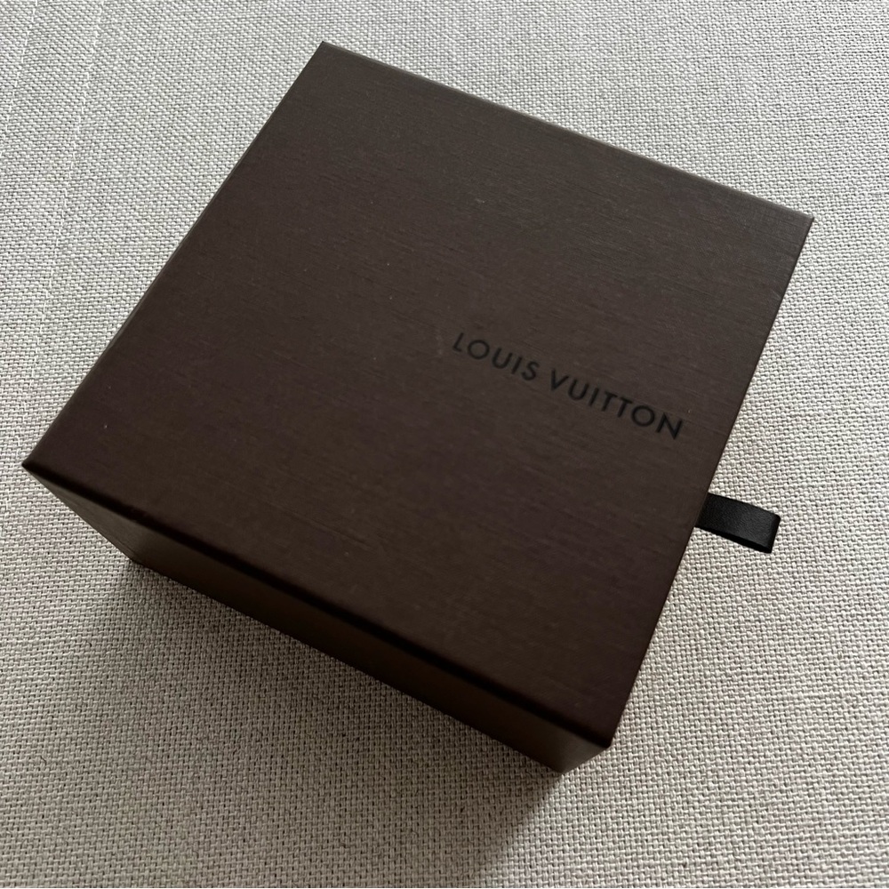 LOUIS VUITTON Square Sliding Drawer Style Box